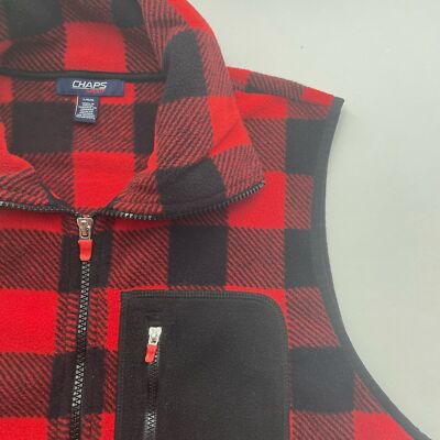 Chaps Sport Men's Size Large Buffalo Red and Black No Sleeve Sweater Vest