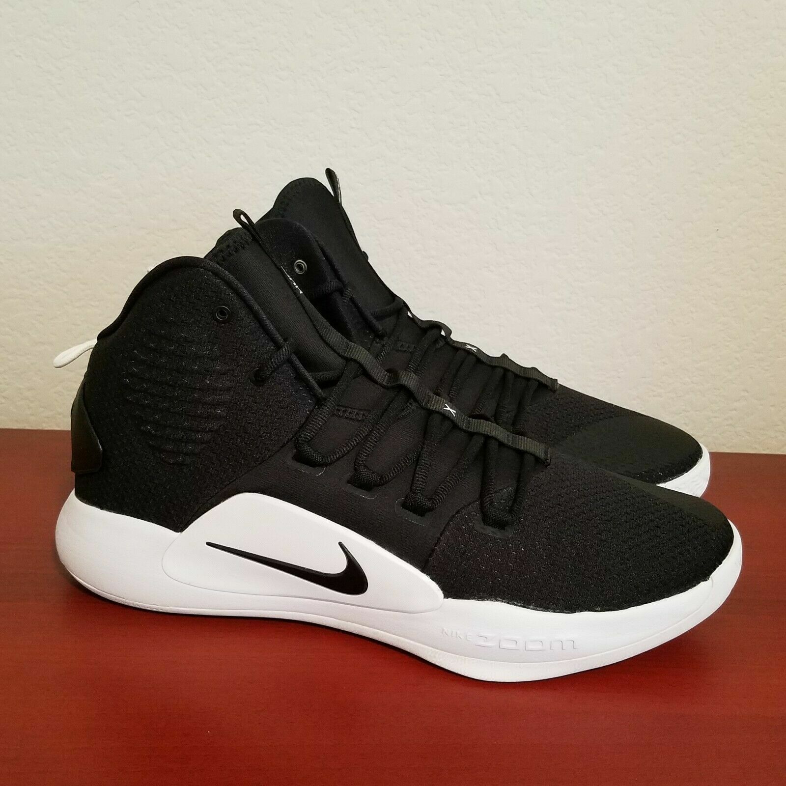 hyperdunk 2010 black