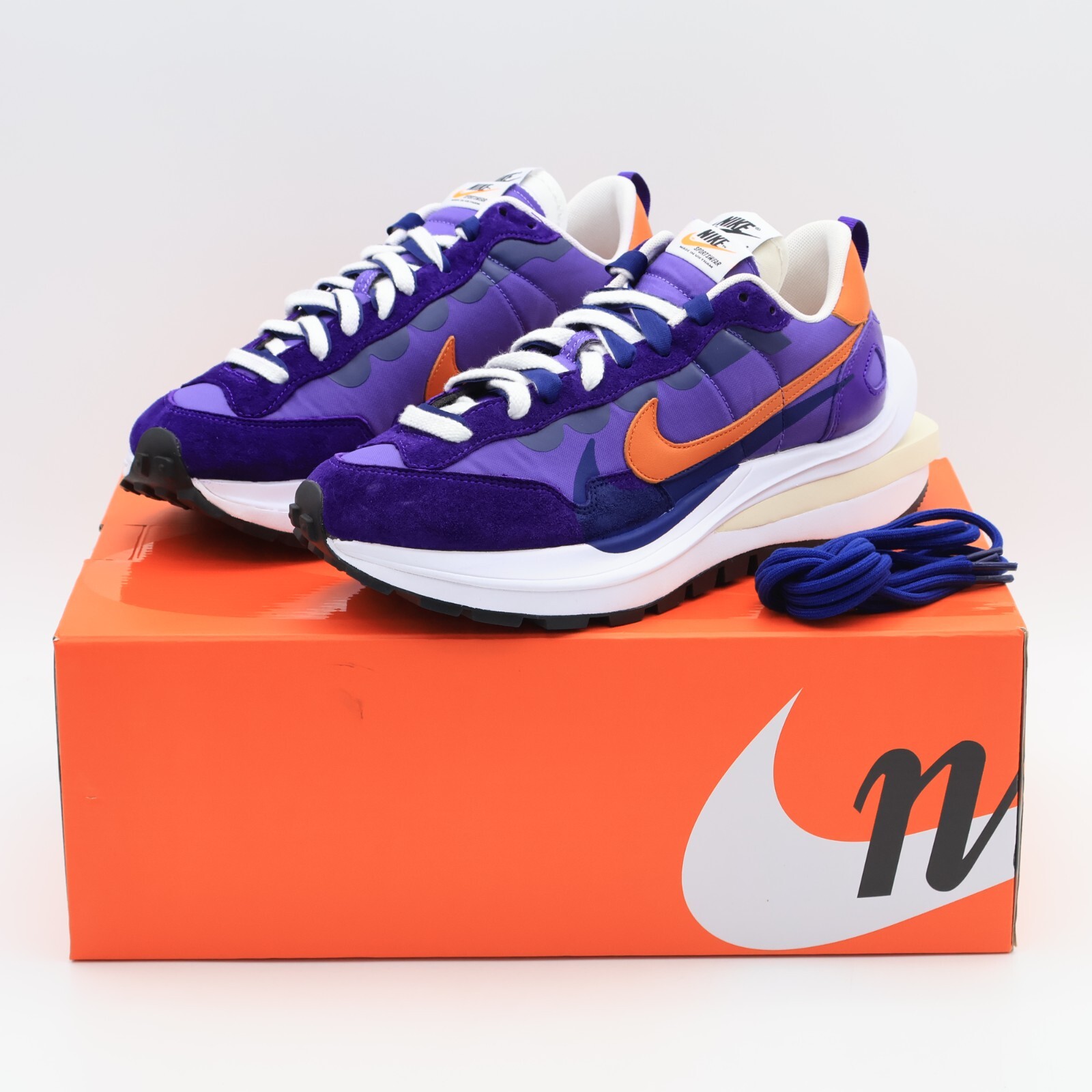 nike sacai waffle iris