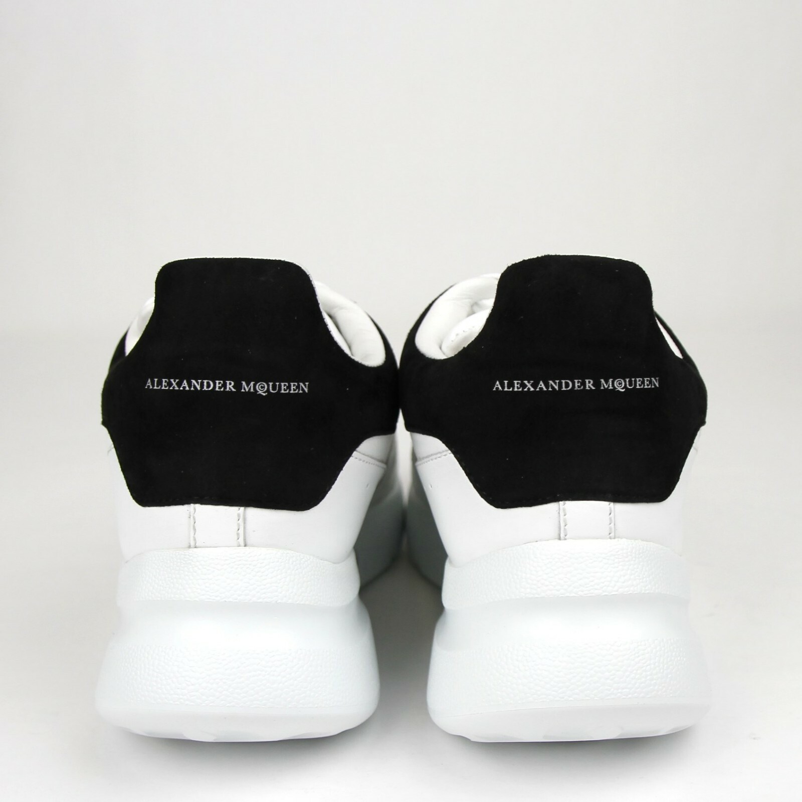 Pre-owned Alexander Mcqueen $590  Women's White Leather/suede Runner Sneaker 508291 9061