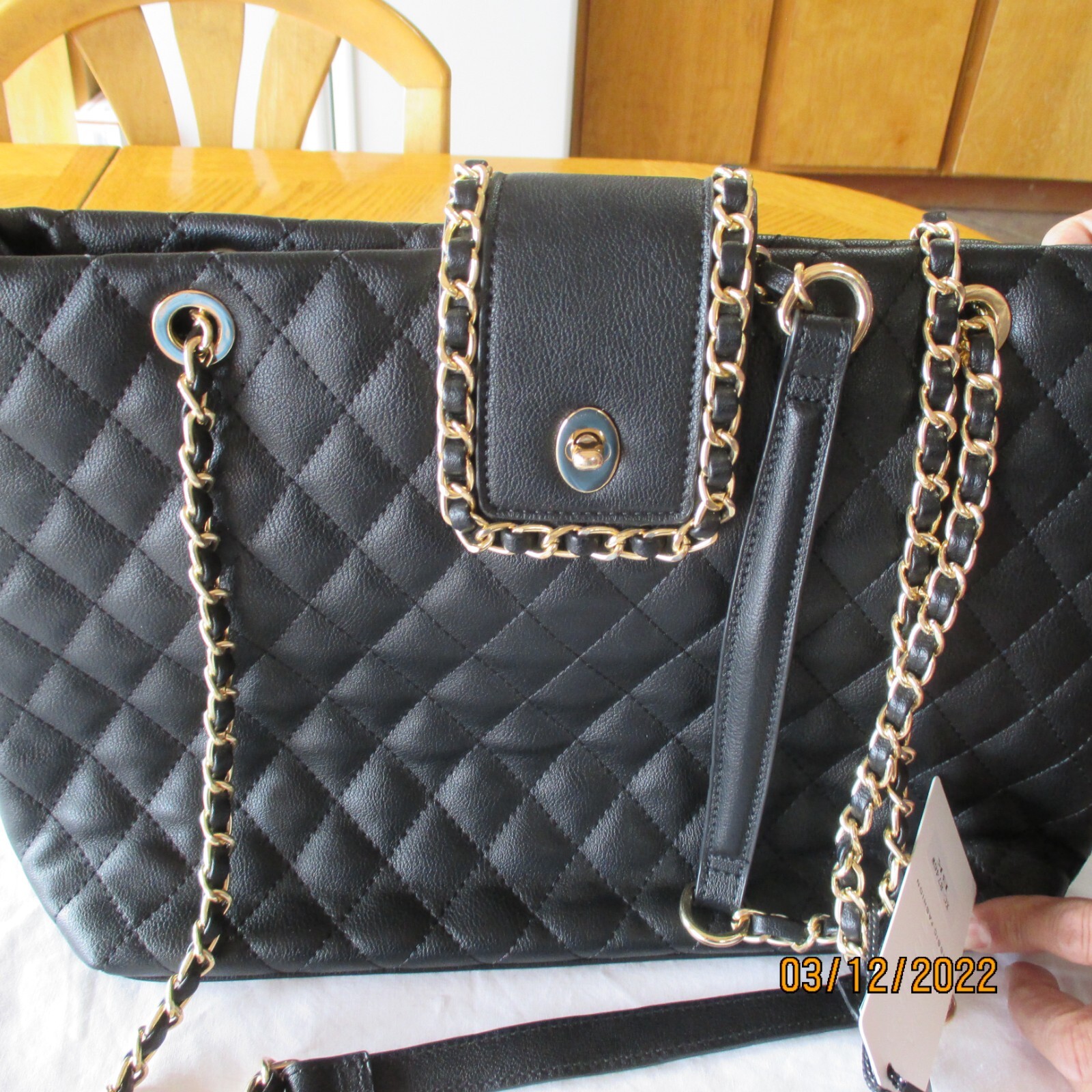 NEW Peta APPROVED Vegan PURSE Classic Fashion ELEGANT BLACK