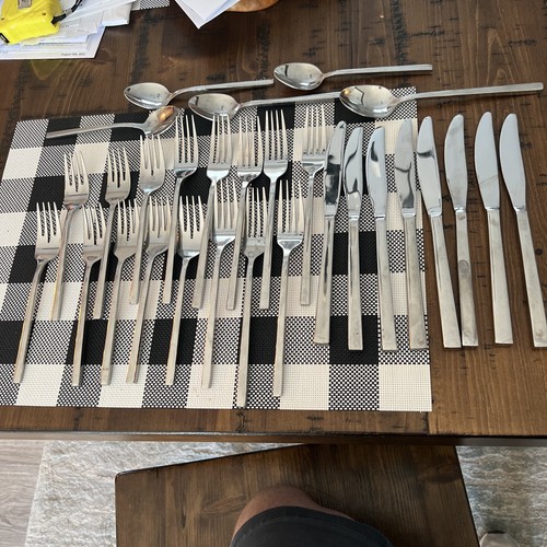 Lot 29 Pieces