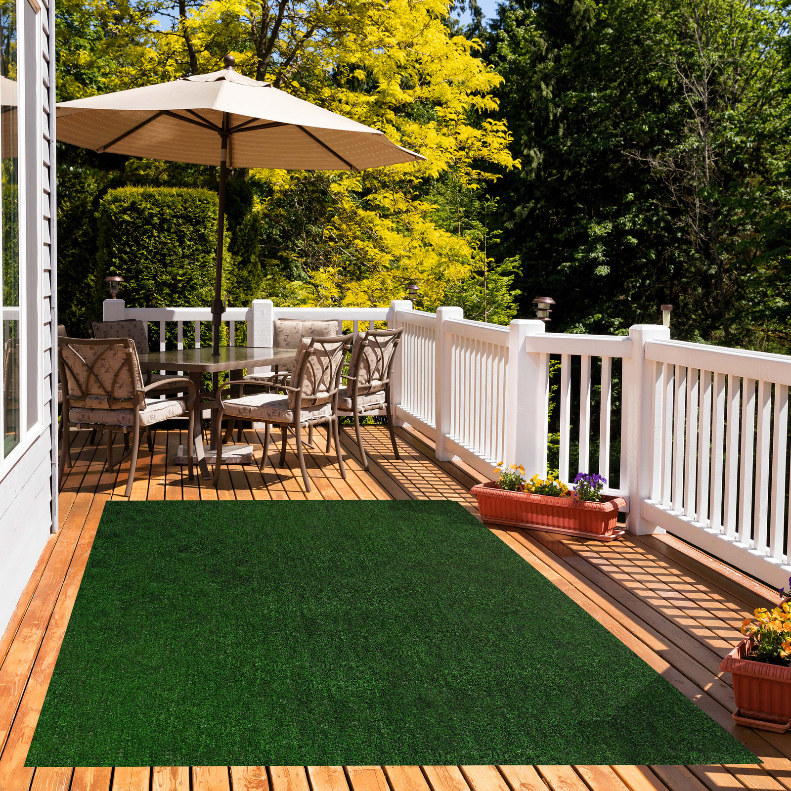 Koeckritz Economy Turf Green & Black Square Indoor/Outdoor Area Carpet Mat