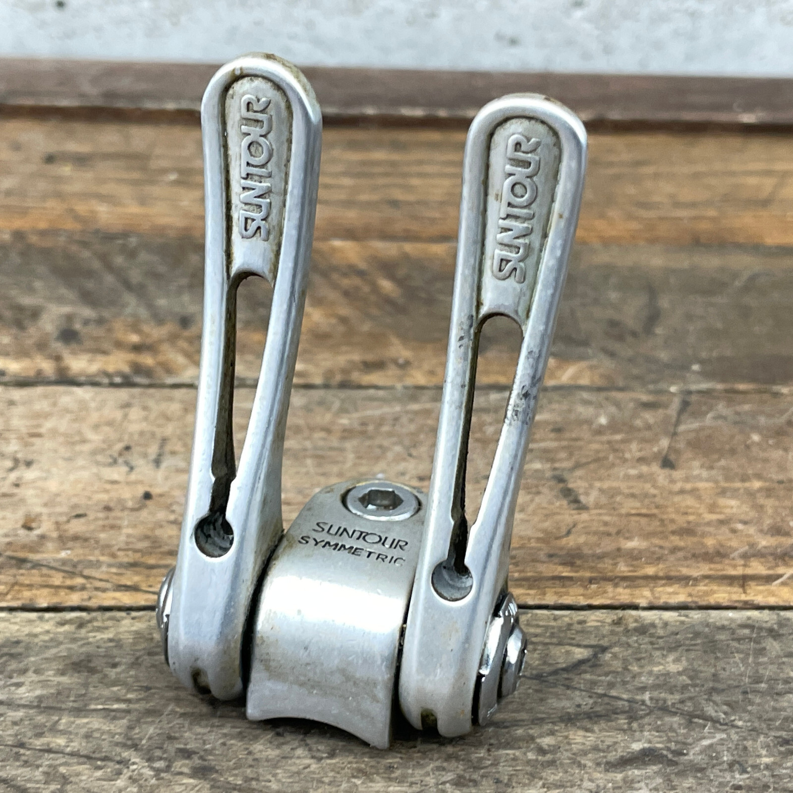 SUNTOUR 3段フリー 8.8.8. 前田 ピスト 競輪 トラック 値下げ SUNTOUR