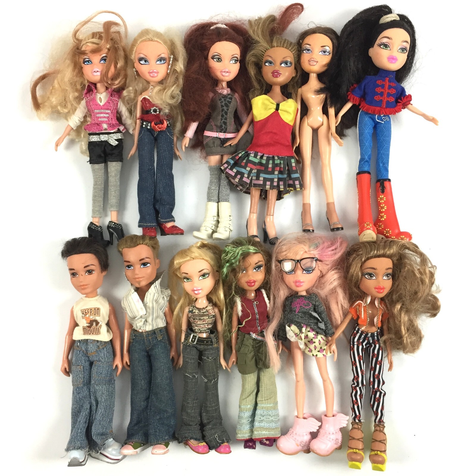 BRATZ ブラッツ　ドレッサー　グッズ　人形 BRATZ ブラッツ ドレッサー グッズ 人形 - メルカリ
