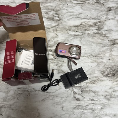 Casio EXILIM EX-S8 12.1MP Digital Camera - Pink w/Battery Won t Focus