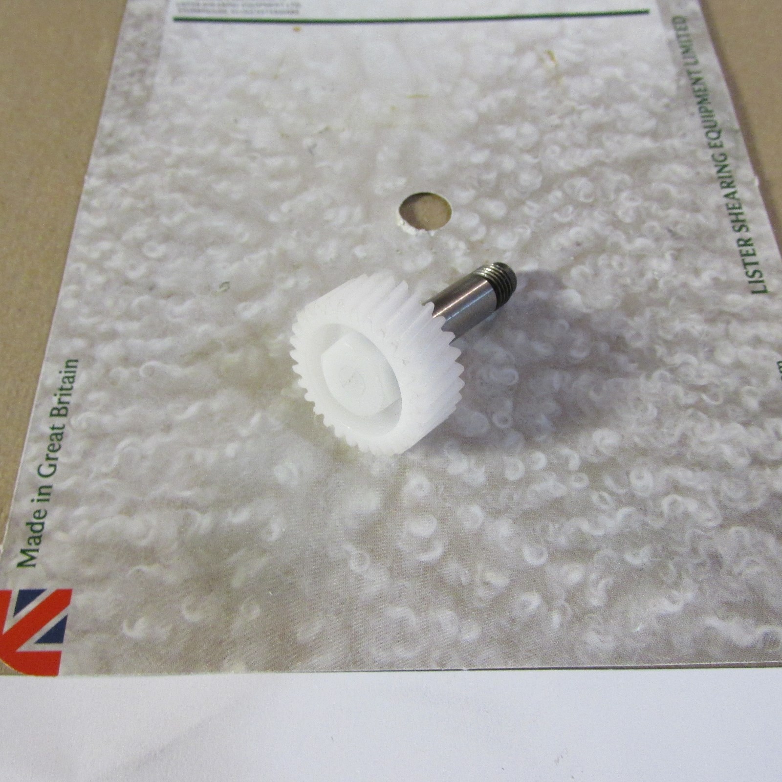 Lister Clipper  Part <<get 2>>  Gear & Shaft Fits>> Star, Stablemate Laser More