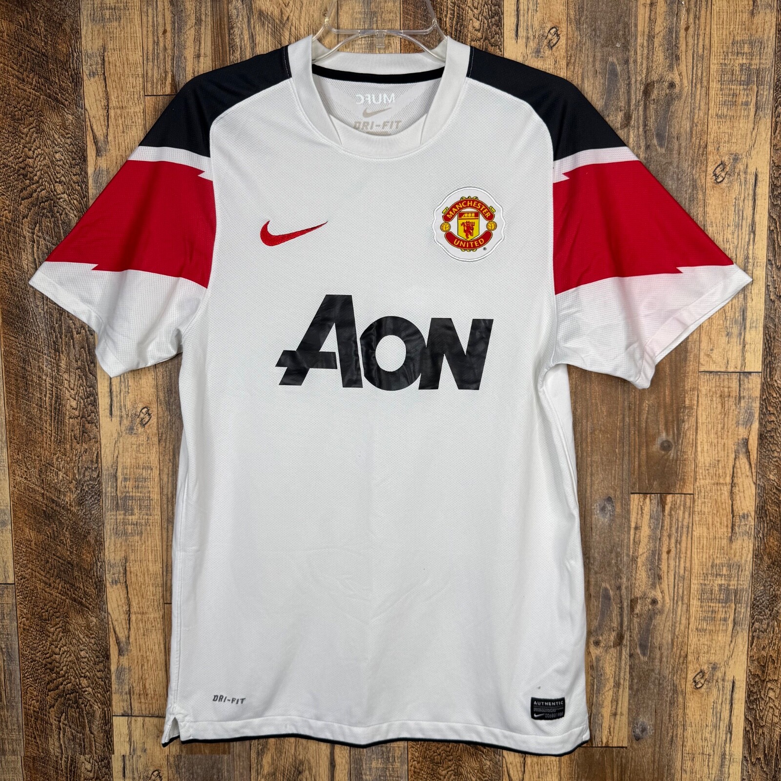 Nike Manchester United ホワイトシャツ Nike Manchester United Sweatshirt Core White/Diablo Red