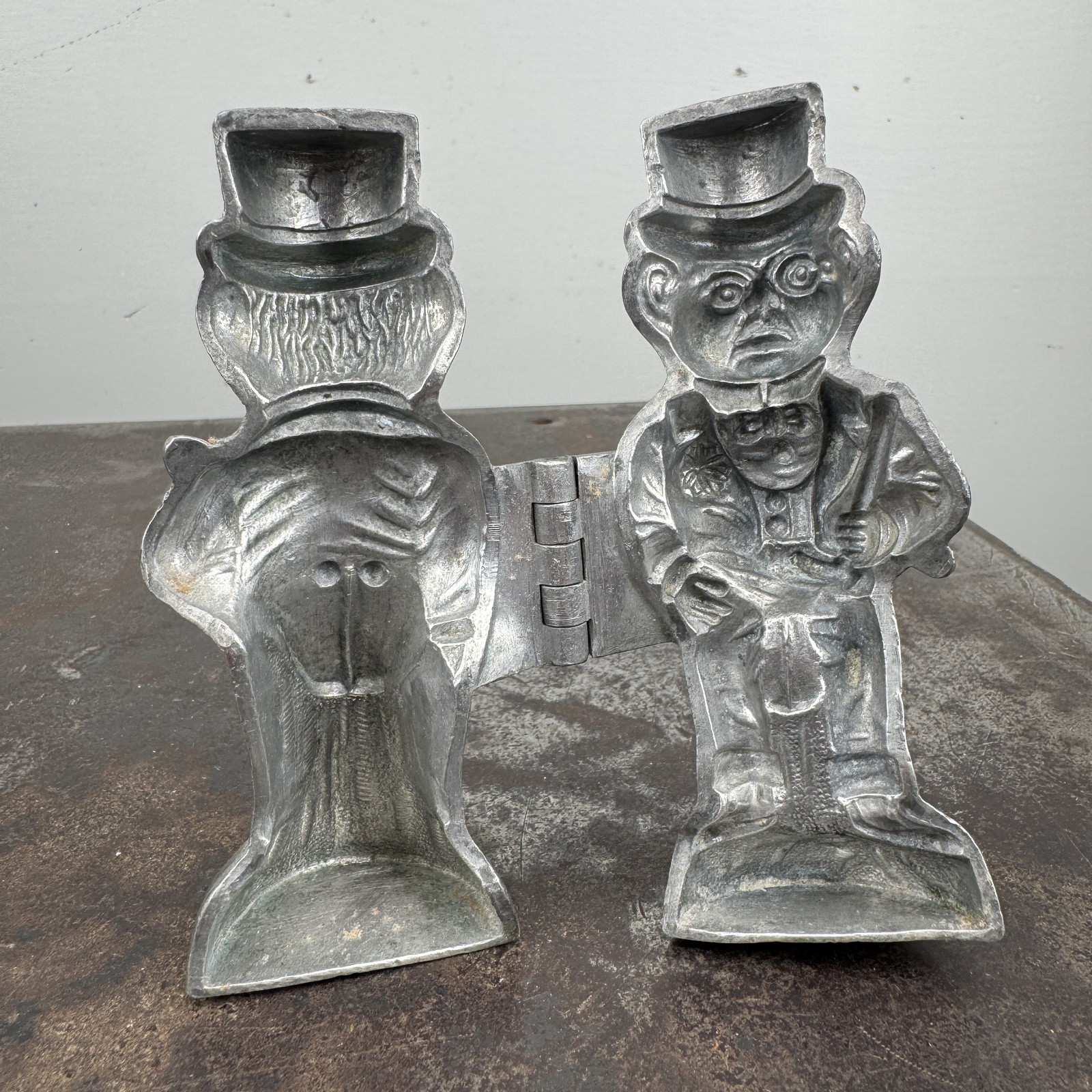 Vtg Pewter PALMER COX Brownie Ice Cream / Candy Mold 406 THE DUDE - A MAAG
