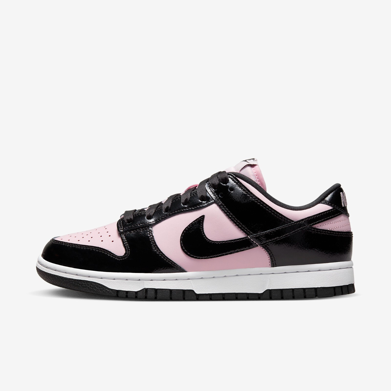 Женские кроссовки Nike Dunk Low Essential Pink Foam Black DJ9955-600