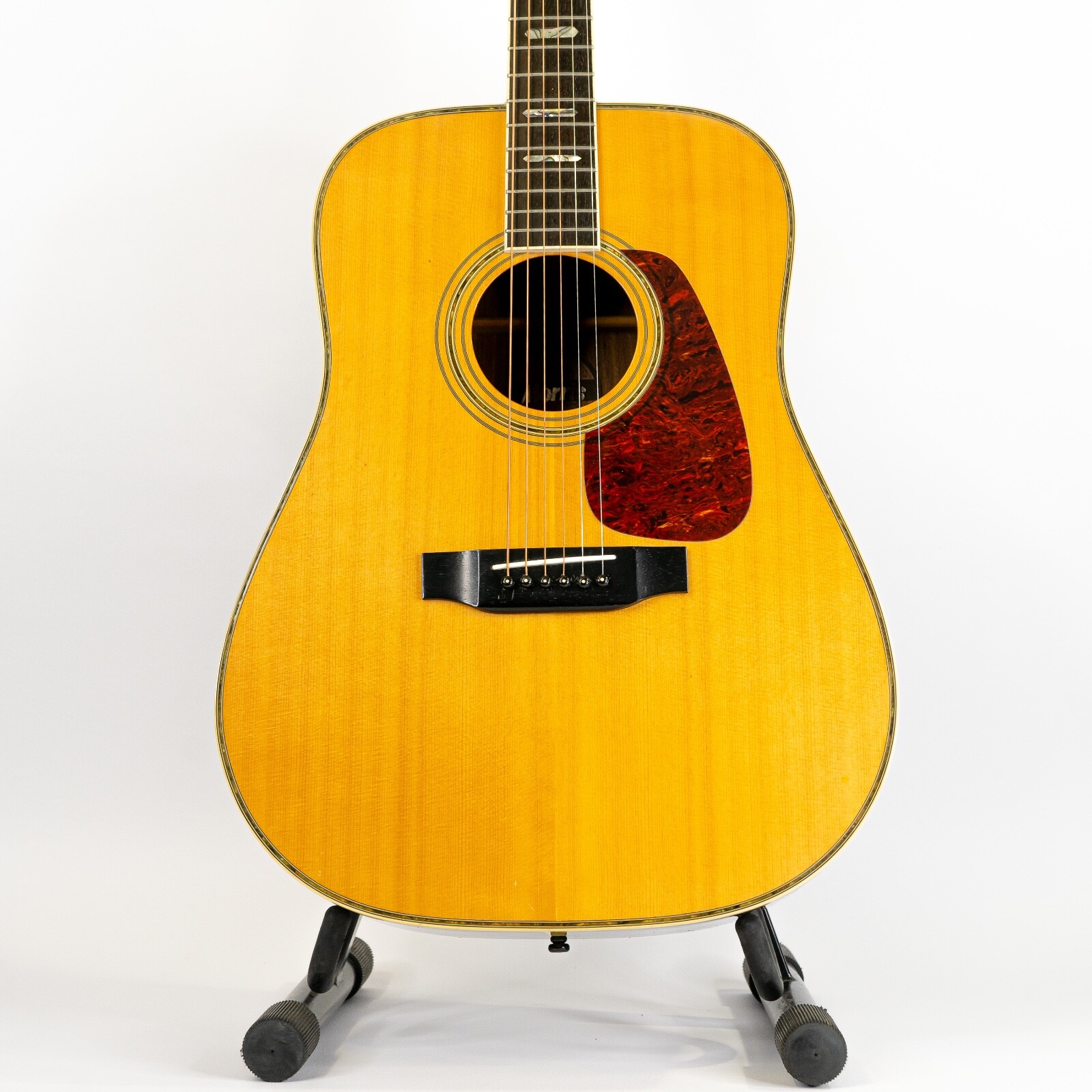 決まりました ビンテージ Morris MD-526 アコースティックギター