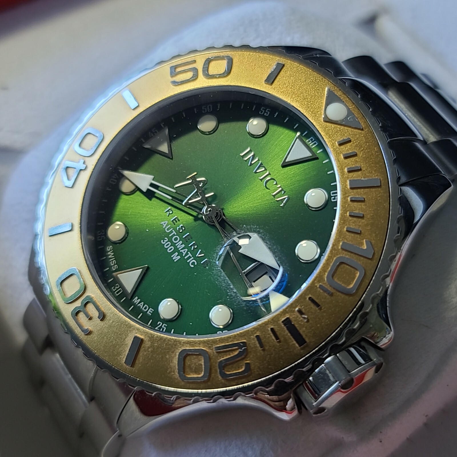 invicta 22852