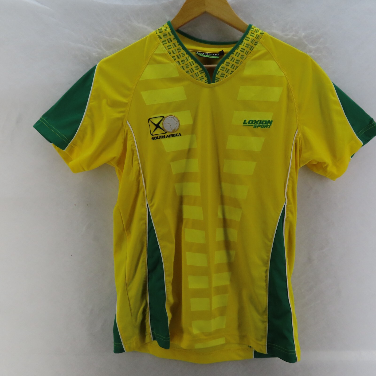 South Africa Jersey T Shirt Mens Size Medium Yellow Collared Short Sleeve