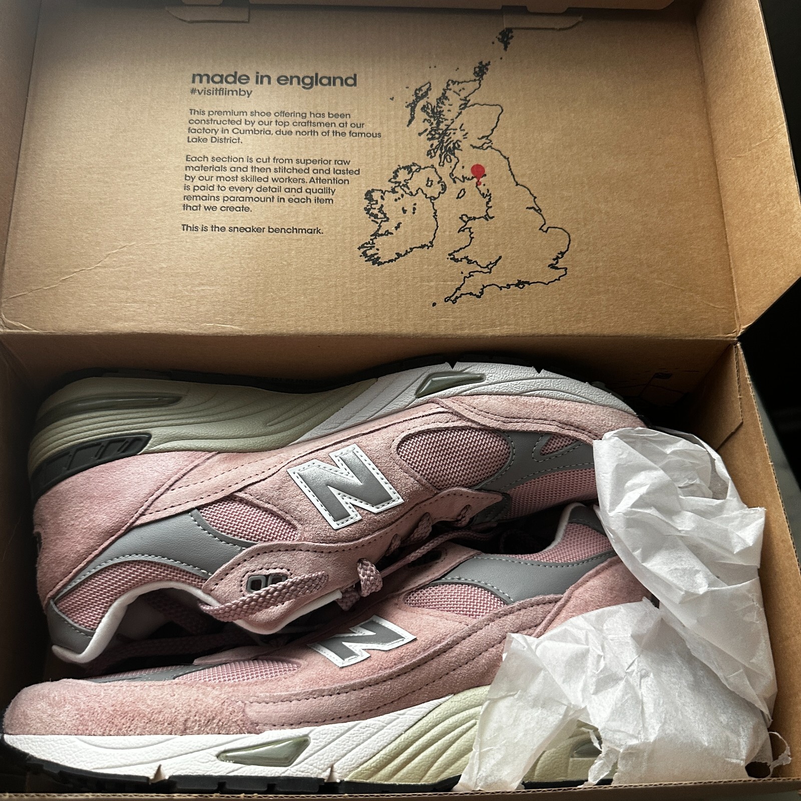 New Balance 991 Pink Made in England M991PNK Size 9 US Mens Deadstock New Balance 991 Pink Made in England M991PNK Size 9 US Mens Deadstock