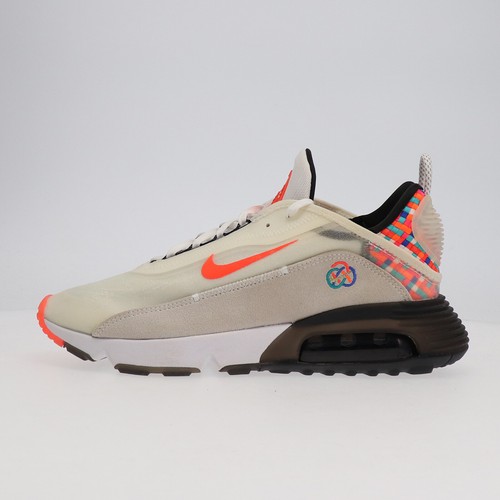 

Мужские кроссовки Nike Air Max 2090 DISCOLORATION BOTH FEET US9 US10 DD8487-161, Белый, Air Max 2090