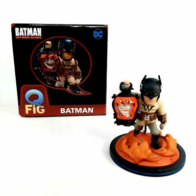 Q Fig Batman Last Knight on Earth Quantum Mechanix Elite Figure Statue Display