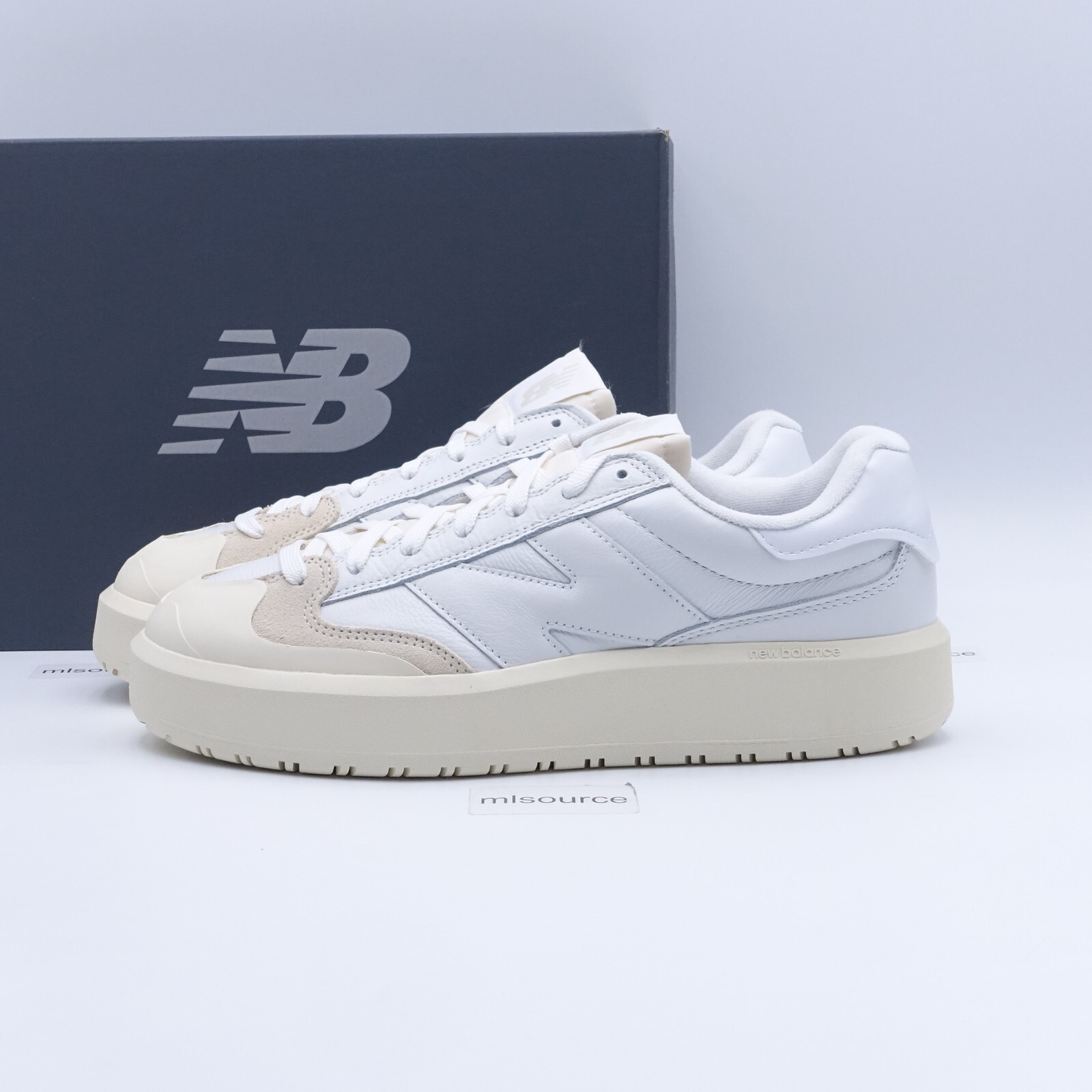 新品未使用　BRUNO BOE067-WH WHITE BRUNO BOE067-WH WHITE スチーム＆ベイク トースター（BRUNO