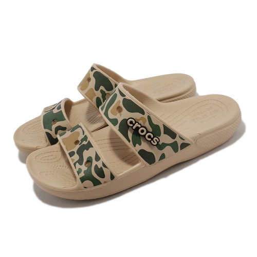 

Crocs Classic Croc Printed Camo Sandal Chai Tan Мужские слипоны унисекс 207559-2Y6, Коричневый, Classic Croc Printed Camo Sandal