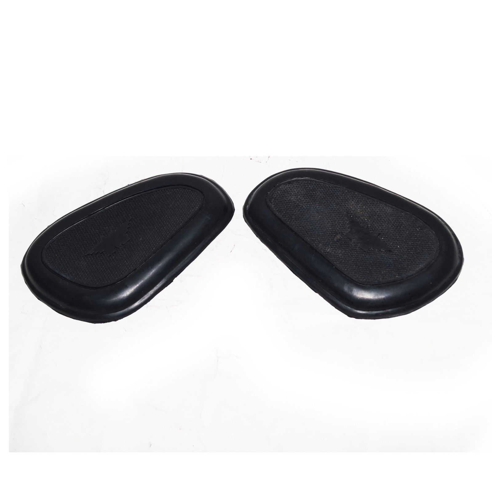 Matchless Petrol Gas Fuel Tank Knee Pad Knee Grip Set Black Rubber 1938 - 56  