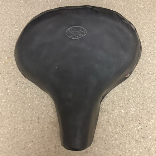 旧メダル TA113 Vintage Schwinn Approved Messenger Deluxe Bicycle Seat