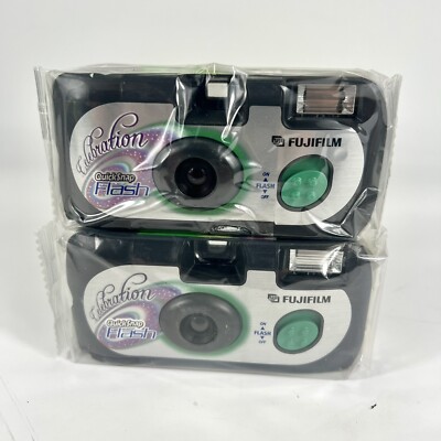 Fujifilm Disposable Cameras (Lot of 2) 35mm Quick Snap Flash Sealed Vintage 2002