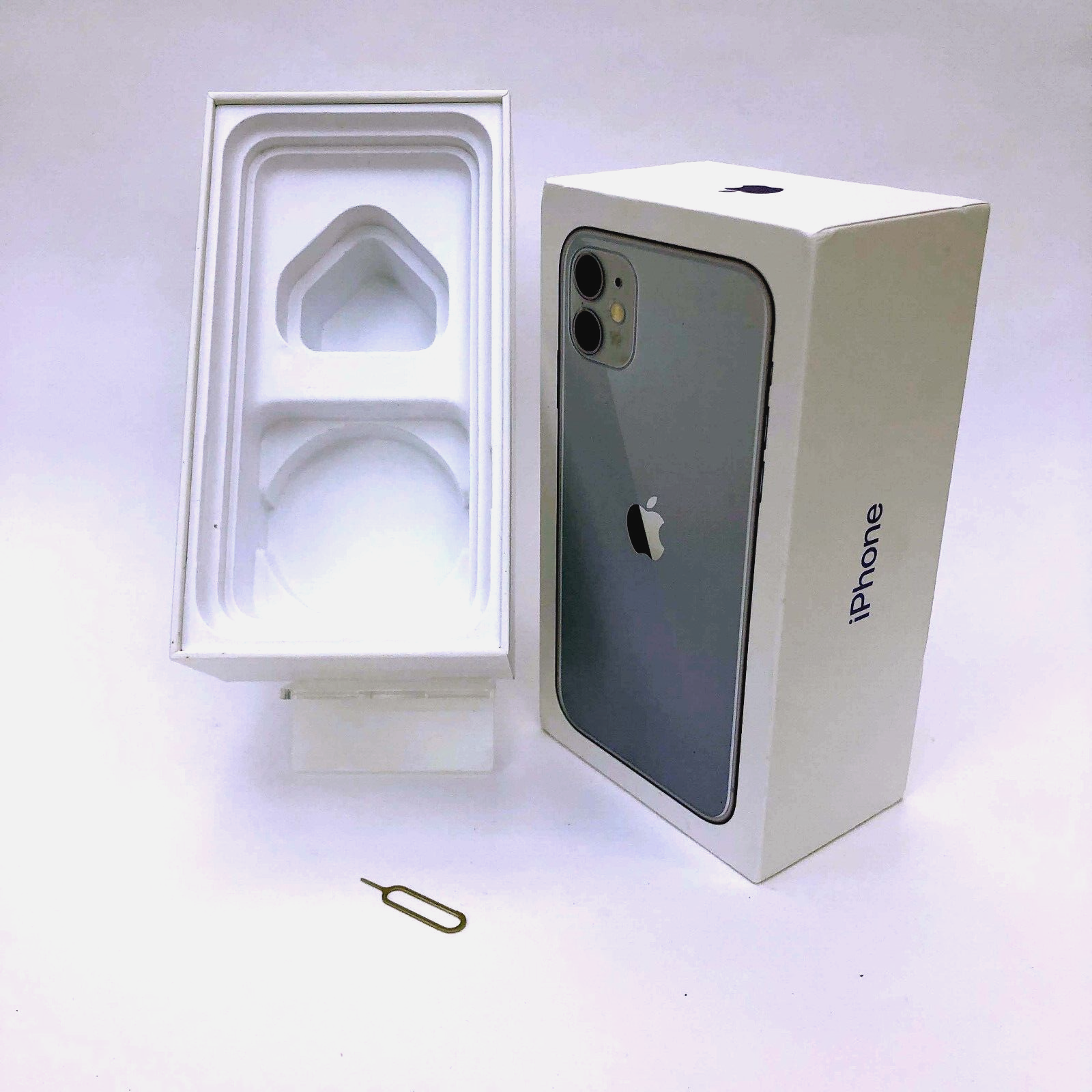 Apple iPhone 11 64GB シルバー 画面ひびあり　箱有り Apple iPhone 11 original box only 64GB Purple | eBay