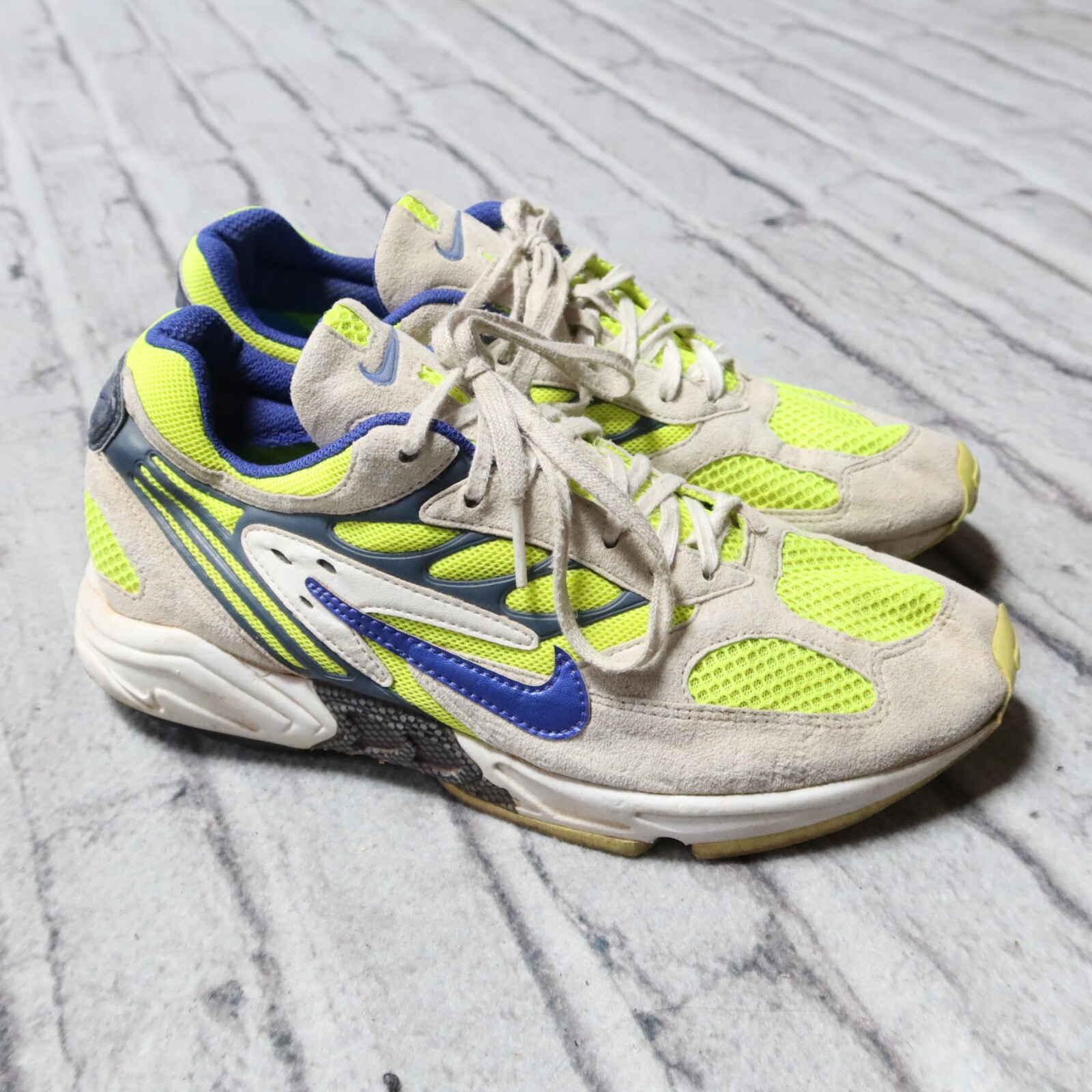 nike ghost racer neon