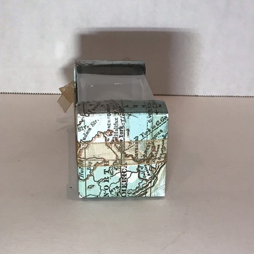 Clear Wine Stopper, Etched World on Globe Bulb 2