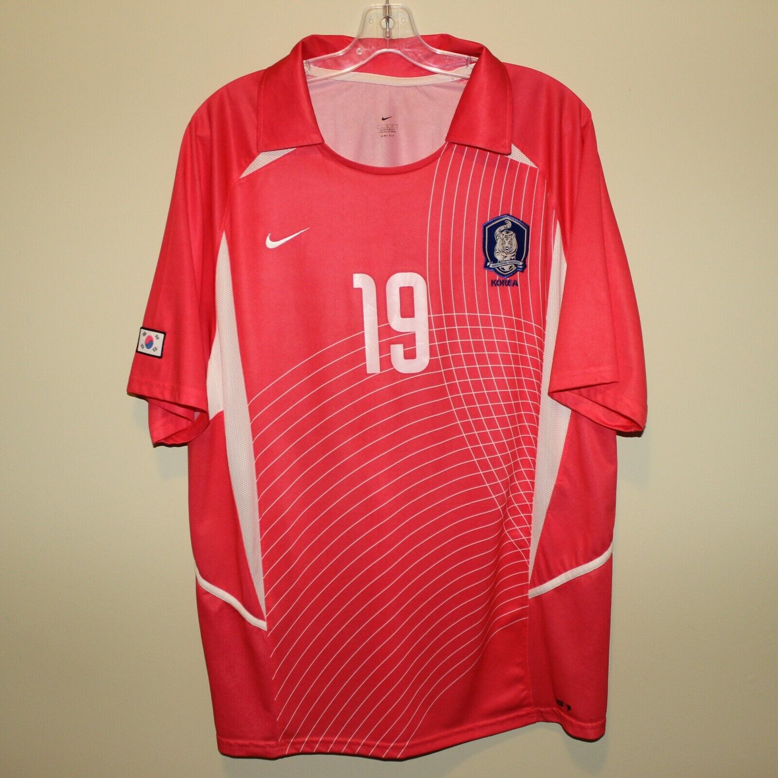 J H AHN #19 안정환 South Korea 2002-03 home shirt Nike L J H AHN #19 안정환 South Korea 2002-03 home shirt Nike L
