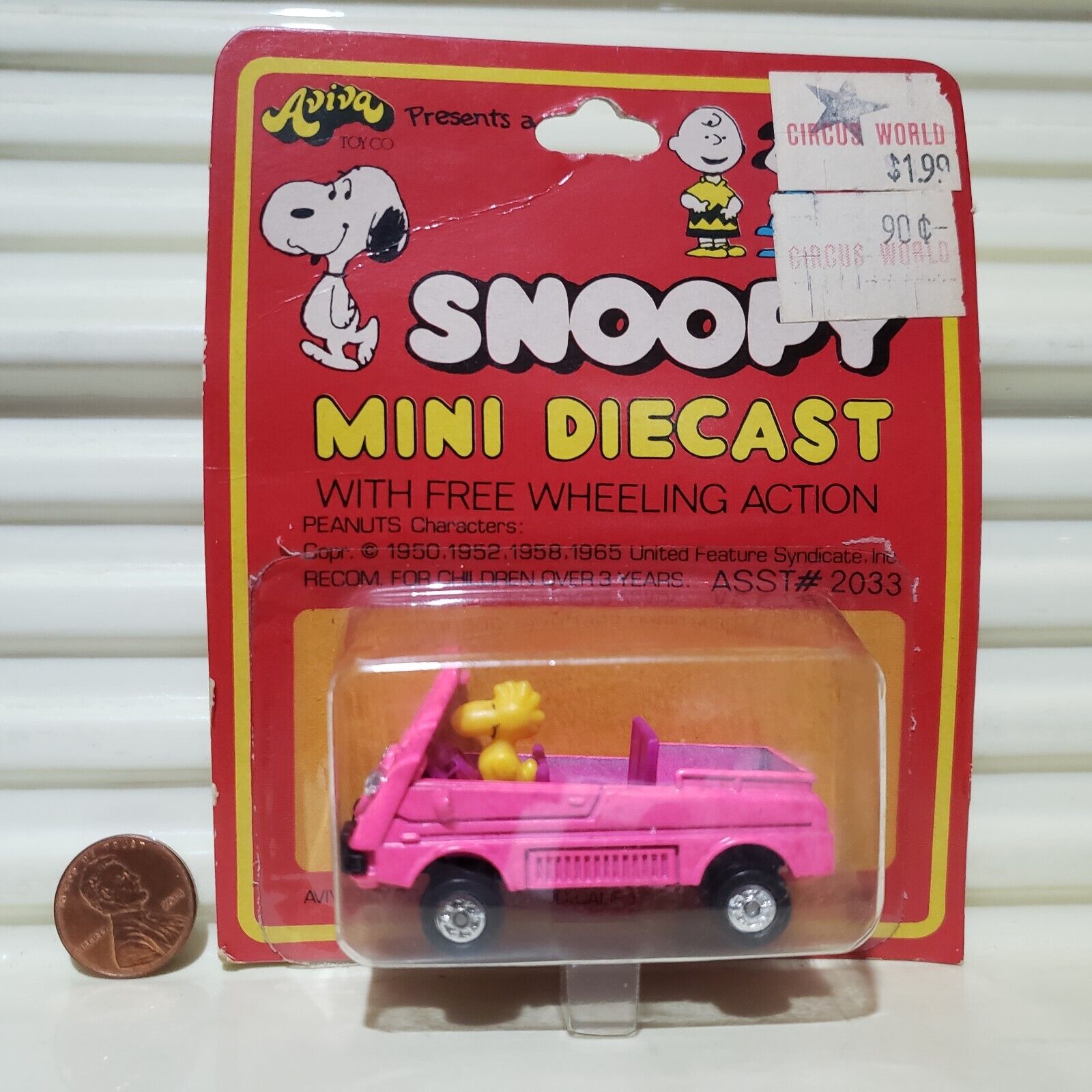 AVIVA 1965 Snoopy Peanuts WOODSTOCK in PINK LAND ROVER Asst AVIVA 1965 Snoopy Peanuts WOODSTOCK in PINK LAND ROVER Asst