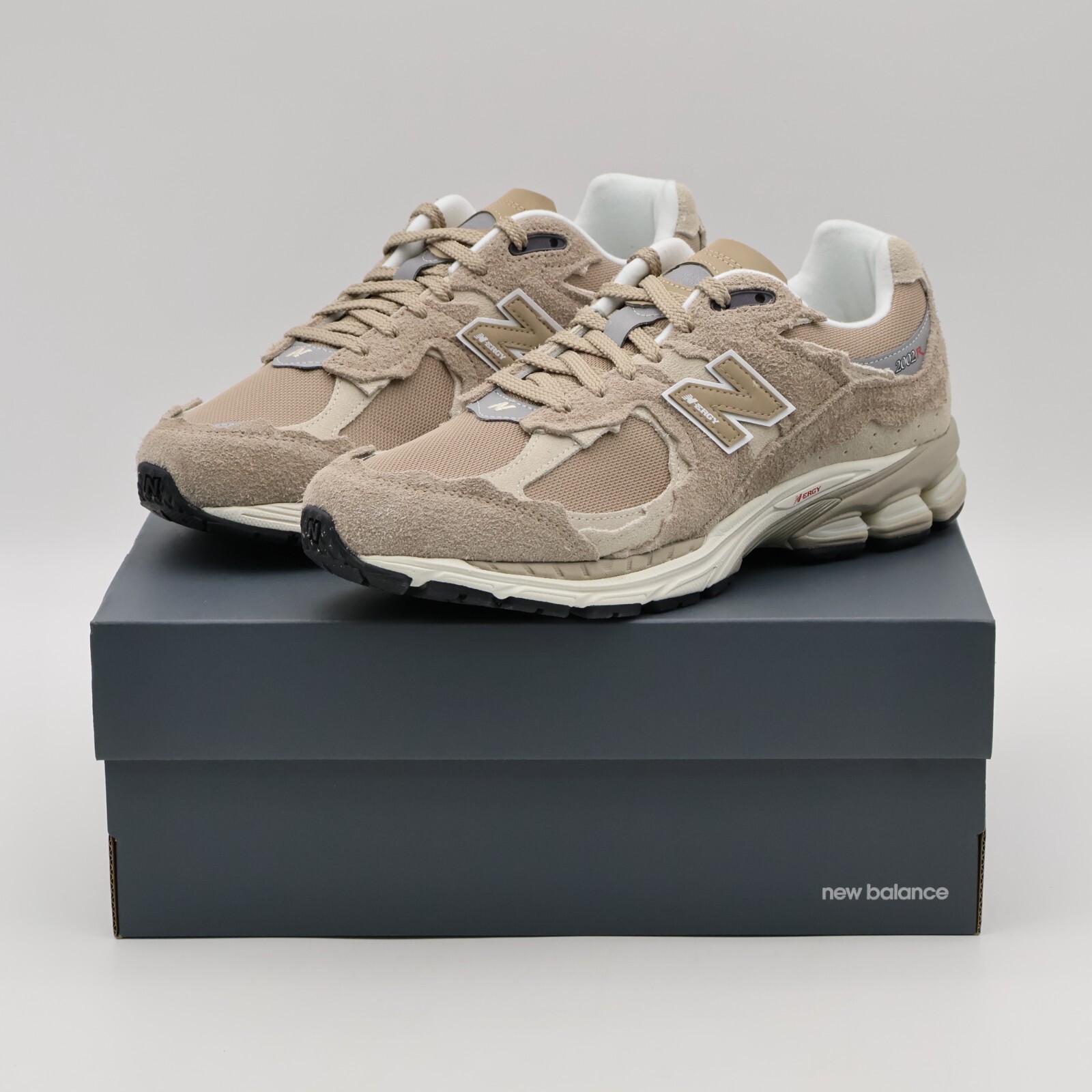 靴 New Balance M2002RDL BEIGE M2002RDL New Balance 2002R Protection Pack Driftwood Beige