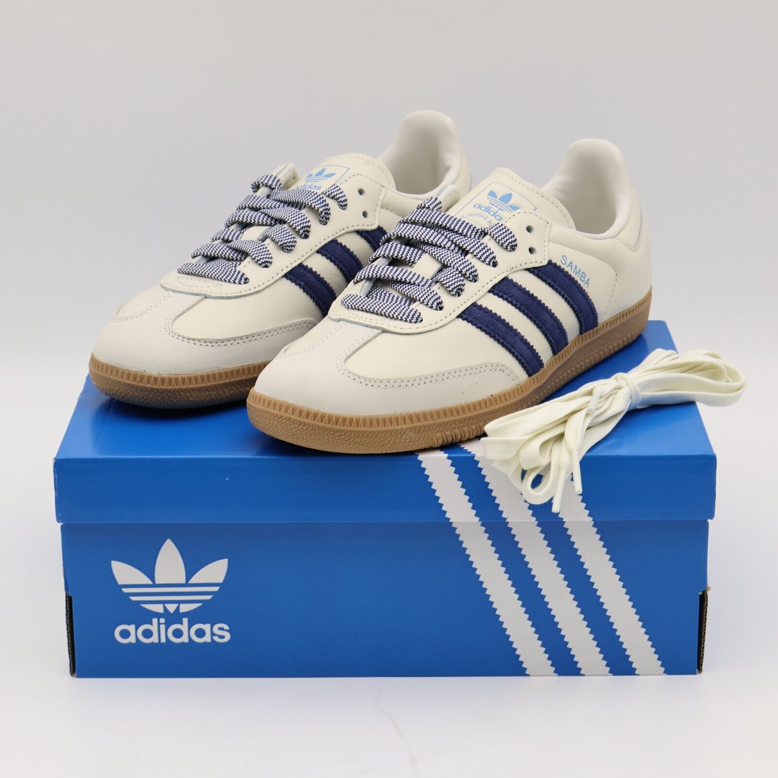 JI3907 adidas Originals Samba OG Off White Dark Blue Clear JI3907 adidas Originals Samba OG Off White Dark Blue Clear