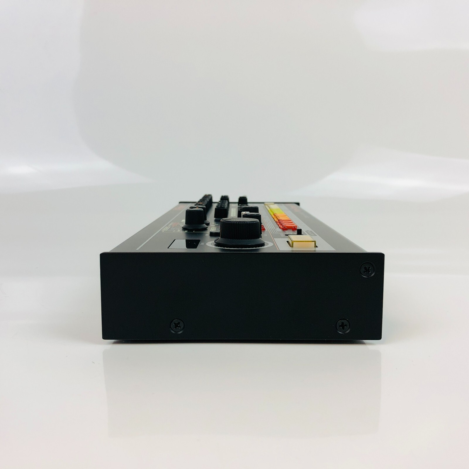 Roland TR-08 Boutique Series Rhythm Composer Modeling Drum