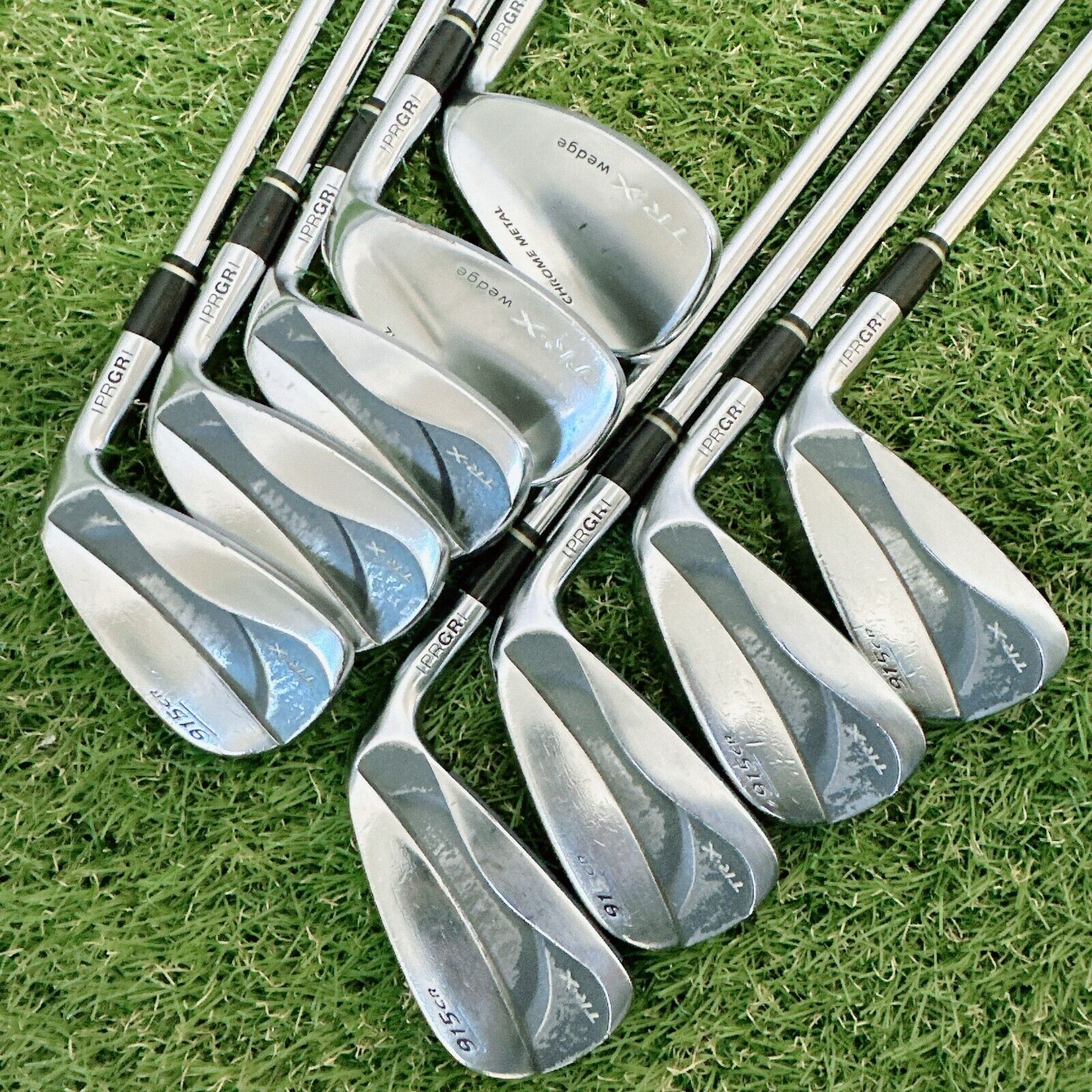 Set of 6 x PRGR TR-X 915CR 6-SW Regular Graphite Shafts PRGR Grips Set of 6 x PRGR TR-X 915CR 6-SW Regular Graphite Shafts PRGR Grips