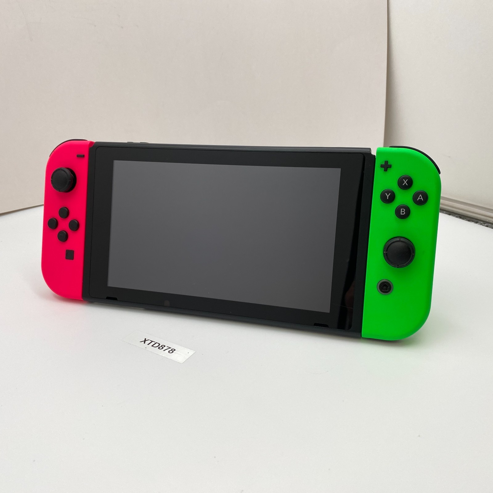 Nintendo Switch - Game Console - Red & Green - DOESN`T TURN