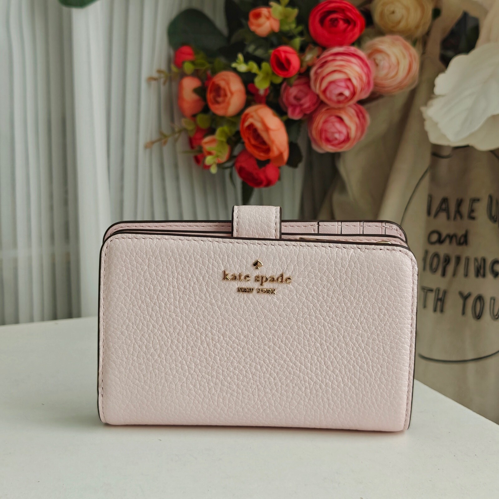 New Kate Spade Lena Medium Compact Bifold Wallet Shimmer New Kate Spade Lena Medium Compact Bifold Wallet Shimmer