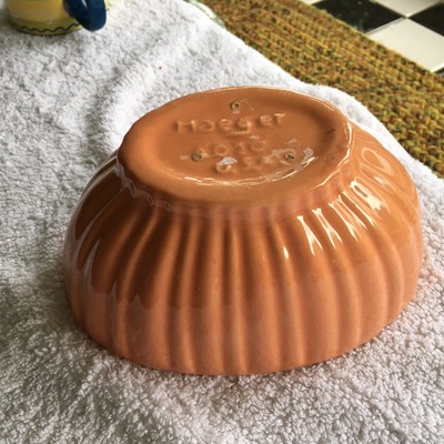 lovely vintage haeger planter...peach colored....scalloped