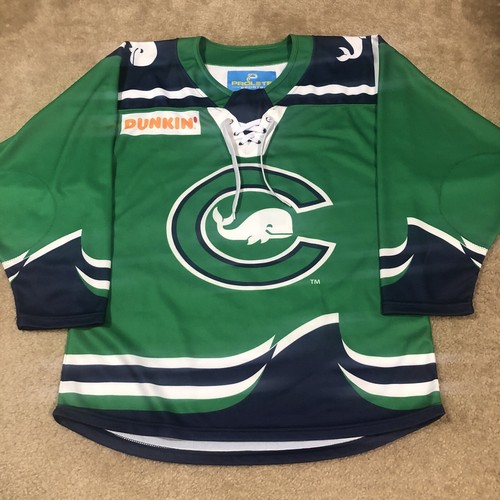 Game Worn Emma Vlasic Connecticut Whale NWHL PHF Hockey Jersey Used Green M
