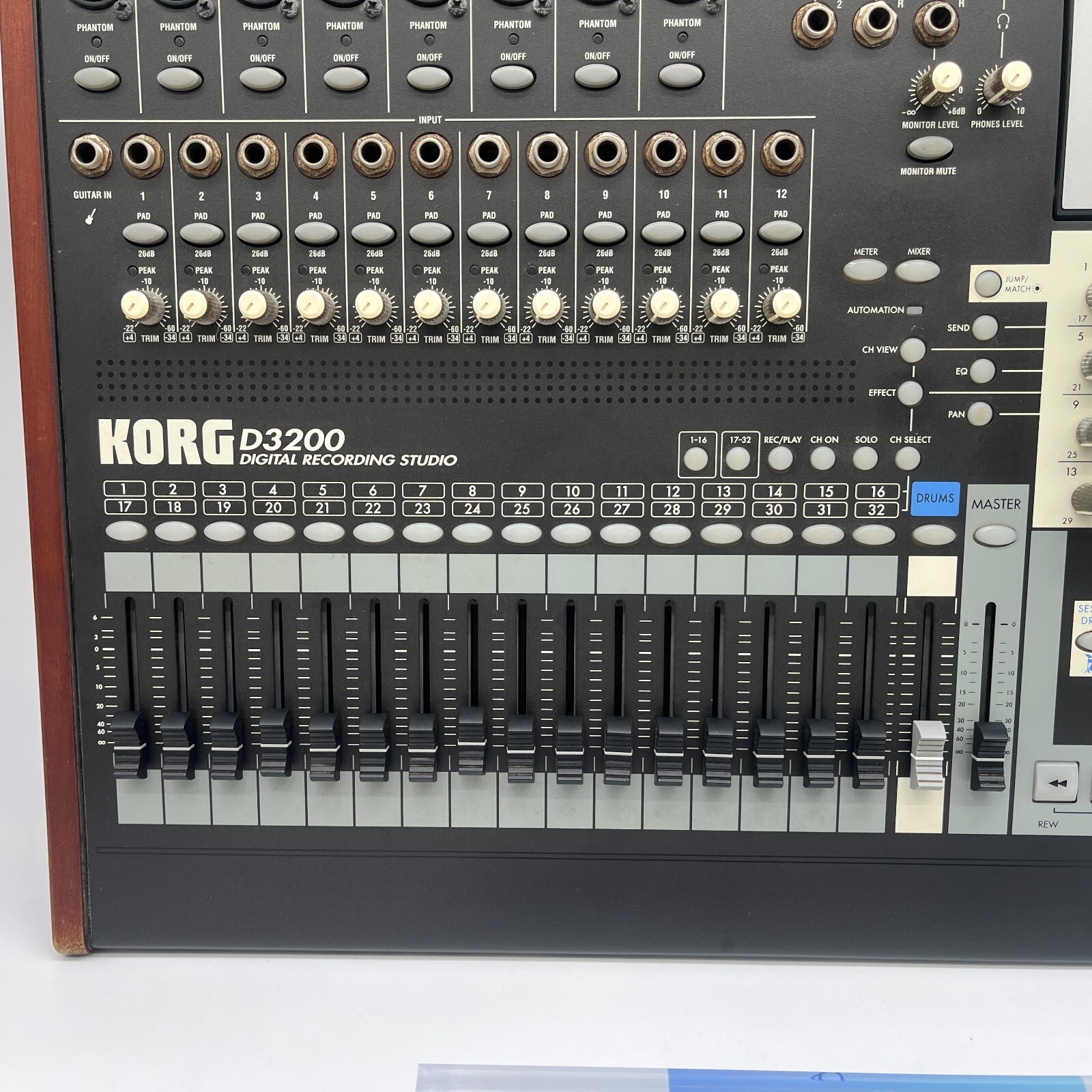 Korg D3200 Digital Recording Studio Desktop Multi-Track Korg D3200 Digital Recording Studio Desktop Multi-Track