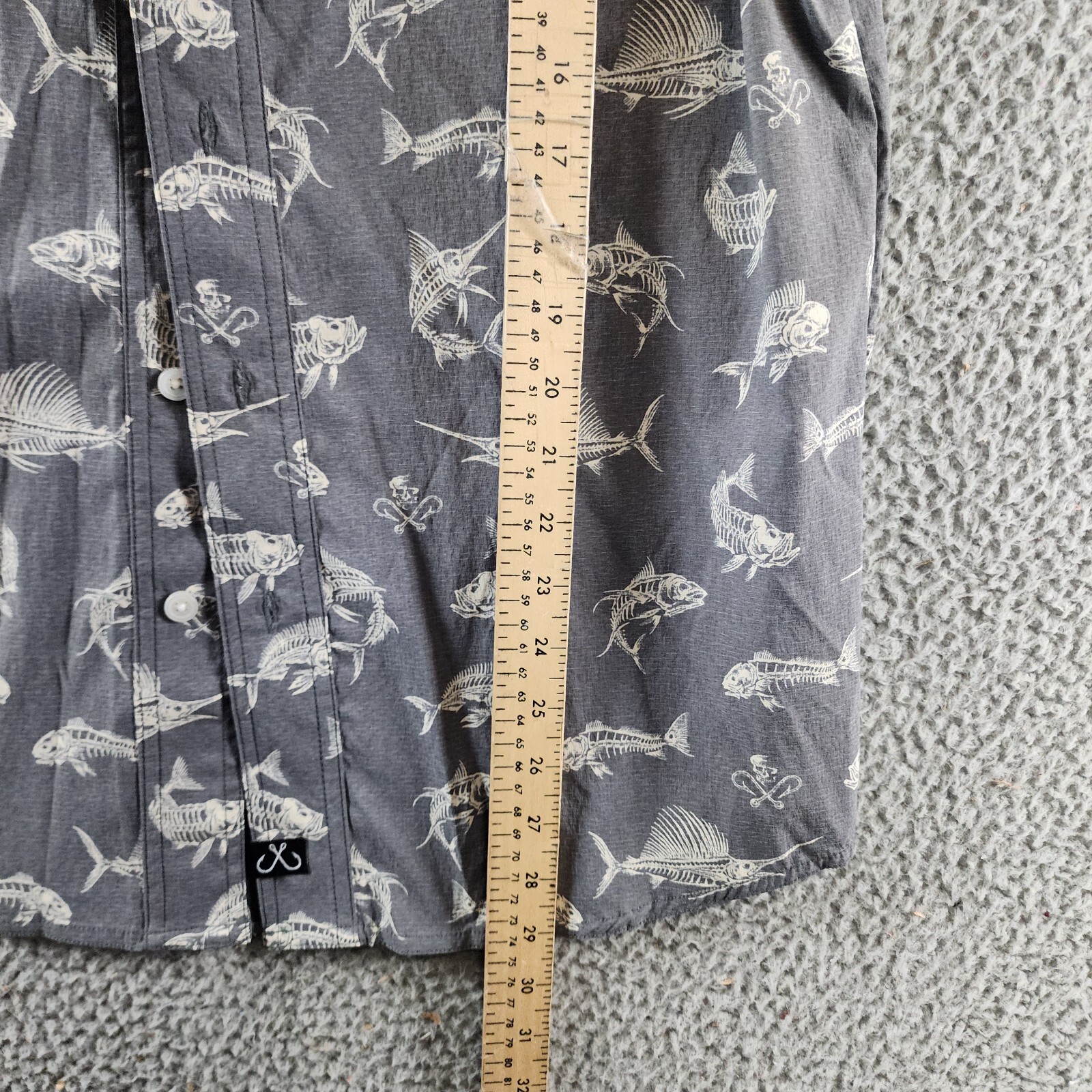 Salt Life Fish N Bones Short-Sleeve Button-Front Shirt Men's S Gray Collared - Picture 11 of 17