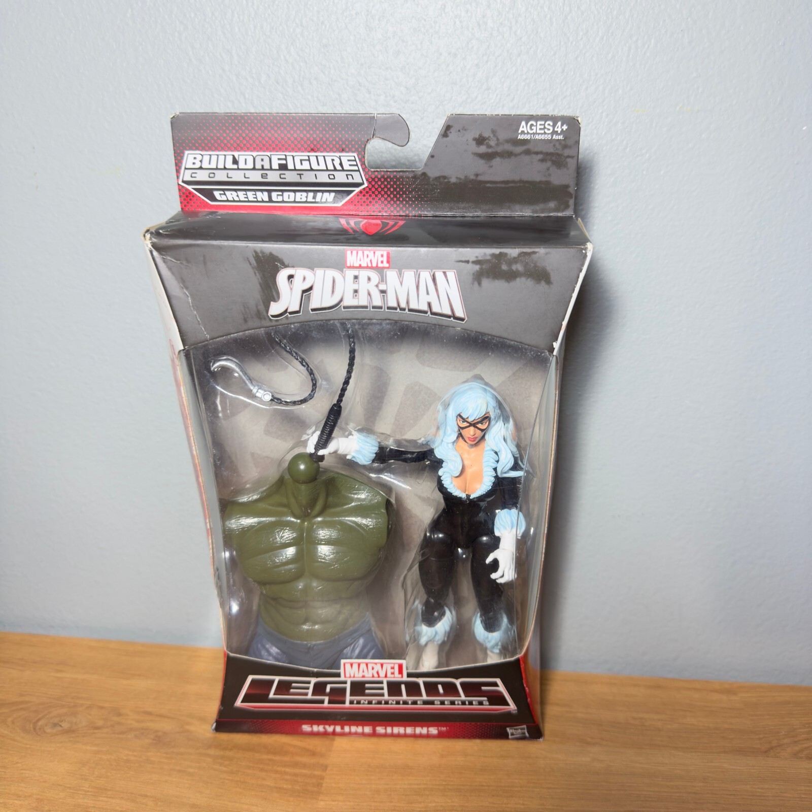 Marvel Legends Skyline Sirens Black Cat Spiderman Action