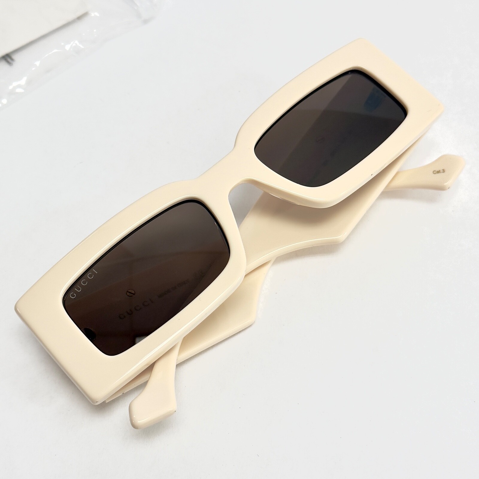 Pre-owned Gucci 1425 Ivory Brown Narrow Rectangular Logo Gg1425s Runway Sunglasses 004