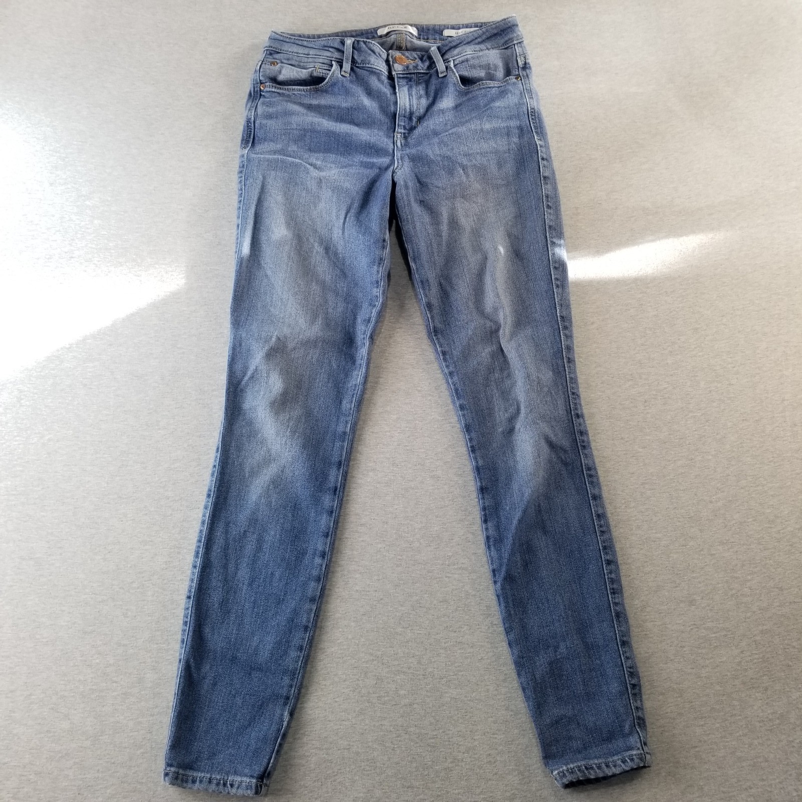 Guess Jeans Women's Sz 28R Sexy Curve Med Wash Normcore Cute Stylish Trendy Nice