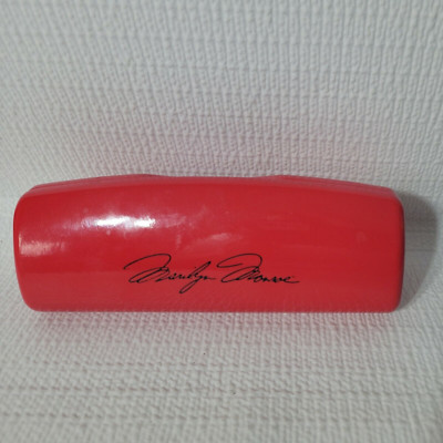 Marilyn Monroe Eyeglass Case Red Black Interior Sunglasses Glasses SMALL