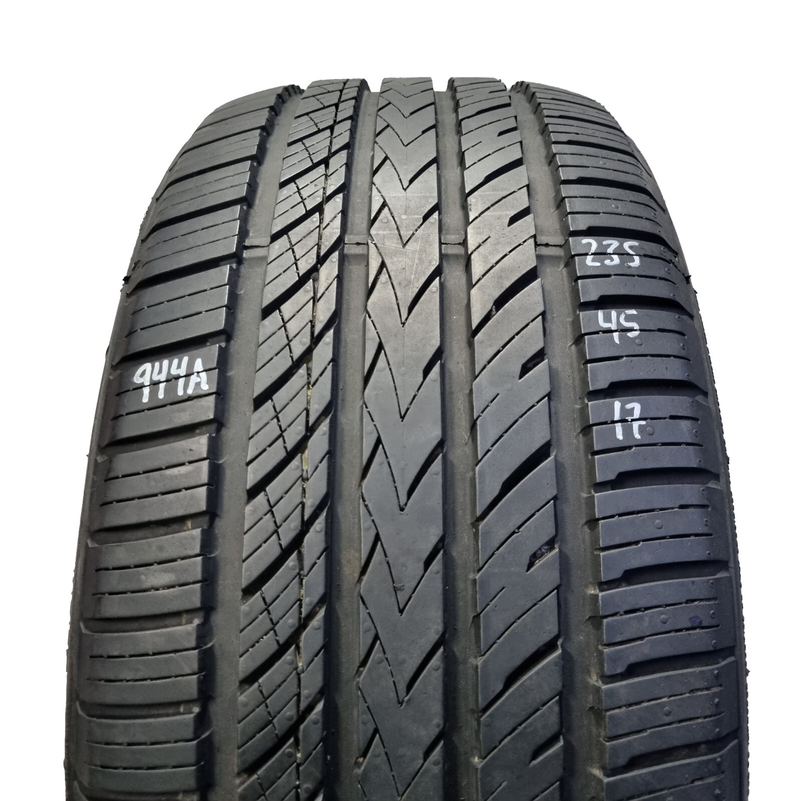 ナンカン WS1 スタッドレスタイヤ 235/45R17 4本セット　中古タイヤ ナンカン WS1 スタッドレスタイヤ 235/45R17 4本セット中古タイヤ