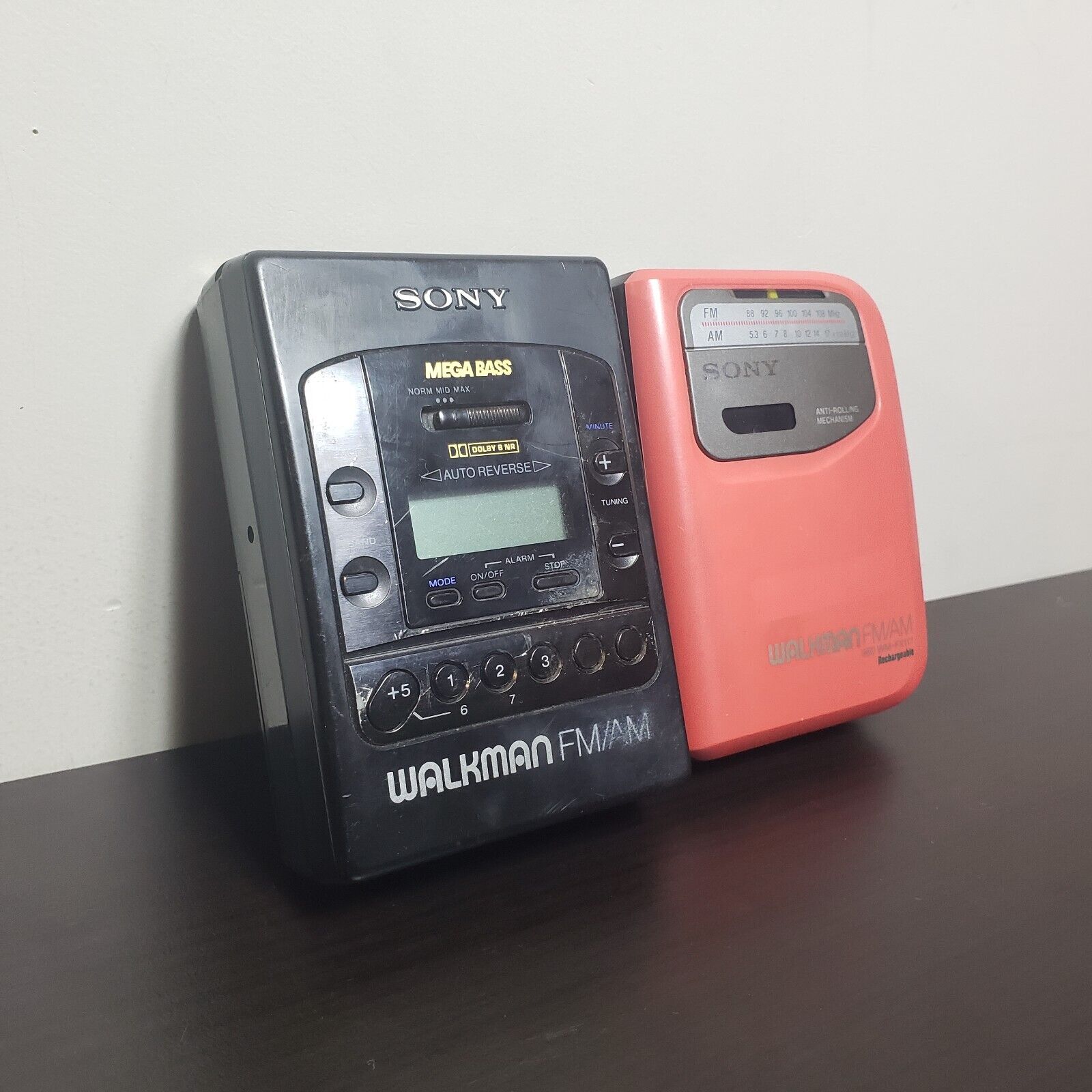 Vintage Sony Walkman Cassette Mega Bass WM-F2085 & FM117 For Vintage Sony Walkman Cassette Mega Bass WM-F2085 & FM117 For