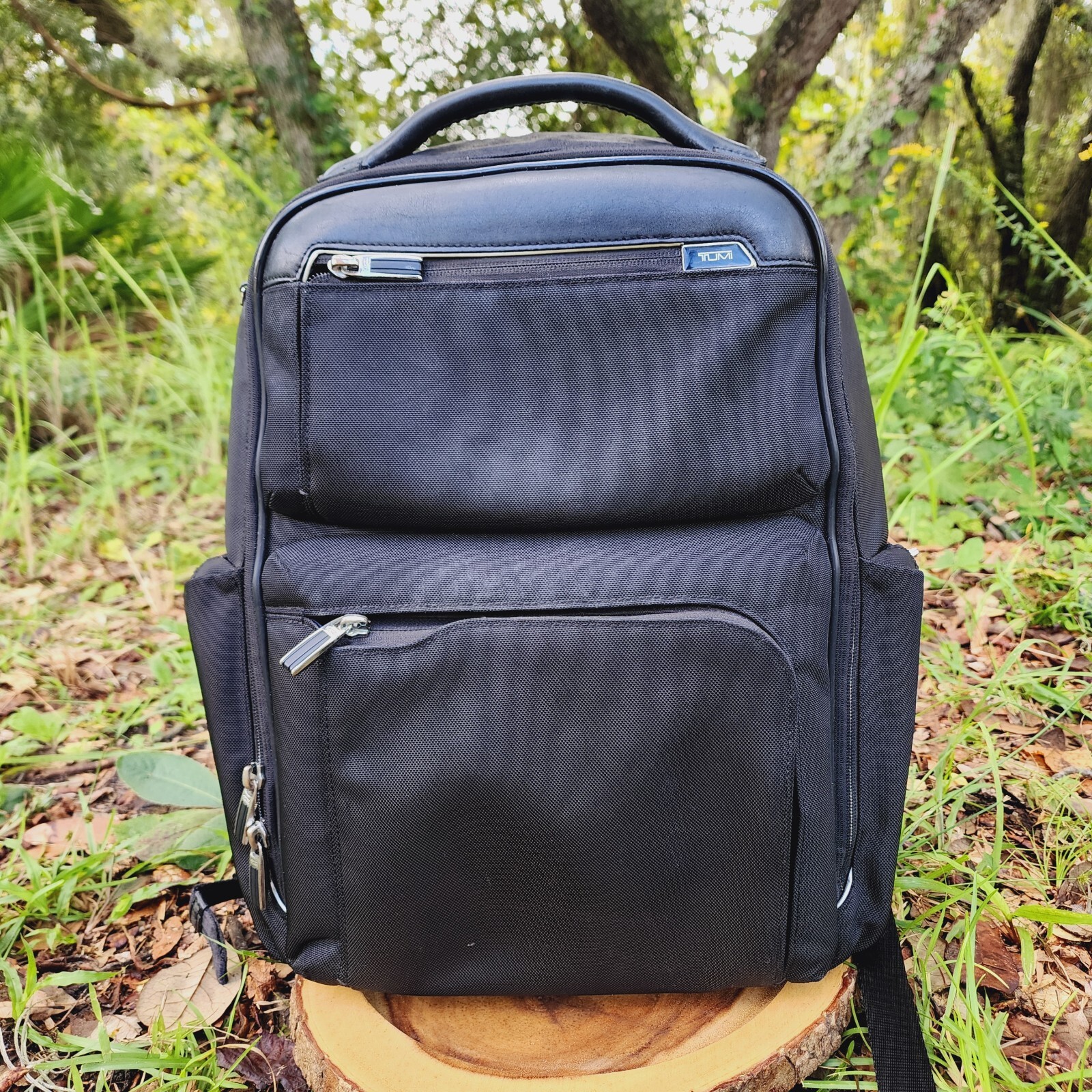 美品TUMI Bradley 955012TP Leather 美品TUMI Bradley 955012TP Leather
