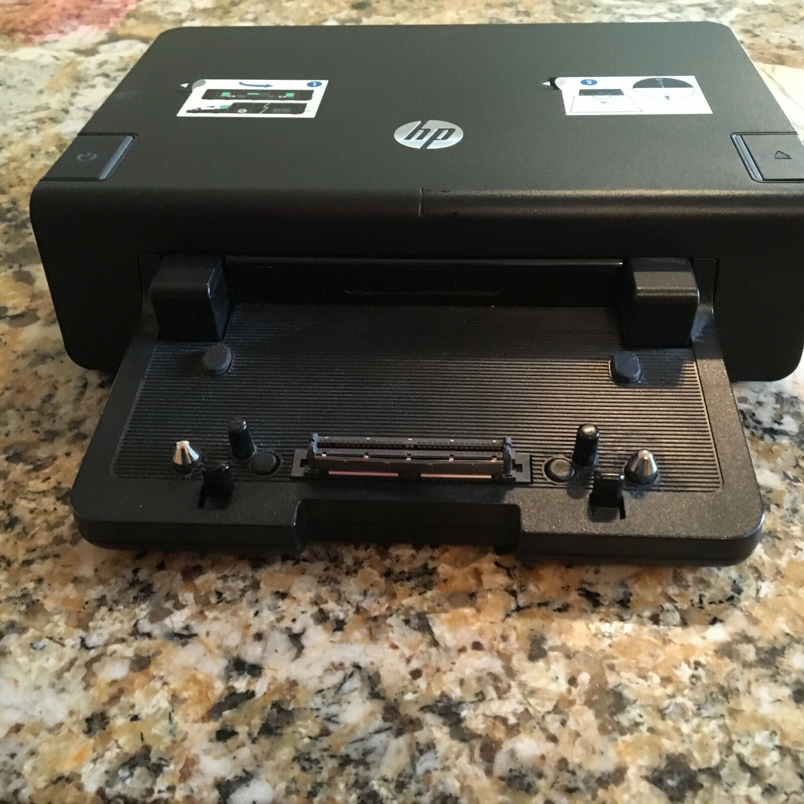 HP Advanced Docking Station NZ223AA#ABA ~ No Power Cord