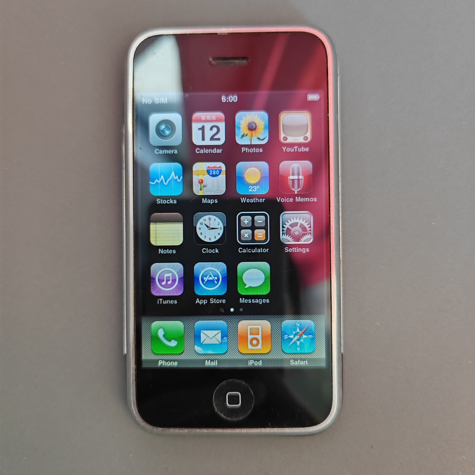 Apple iPhone 1st gen (iPhone2G) 8GB 2MP 3.5