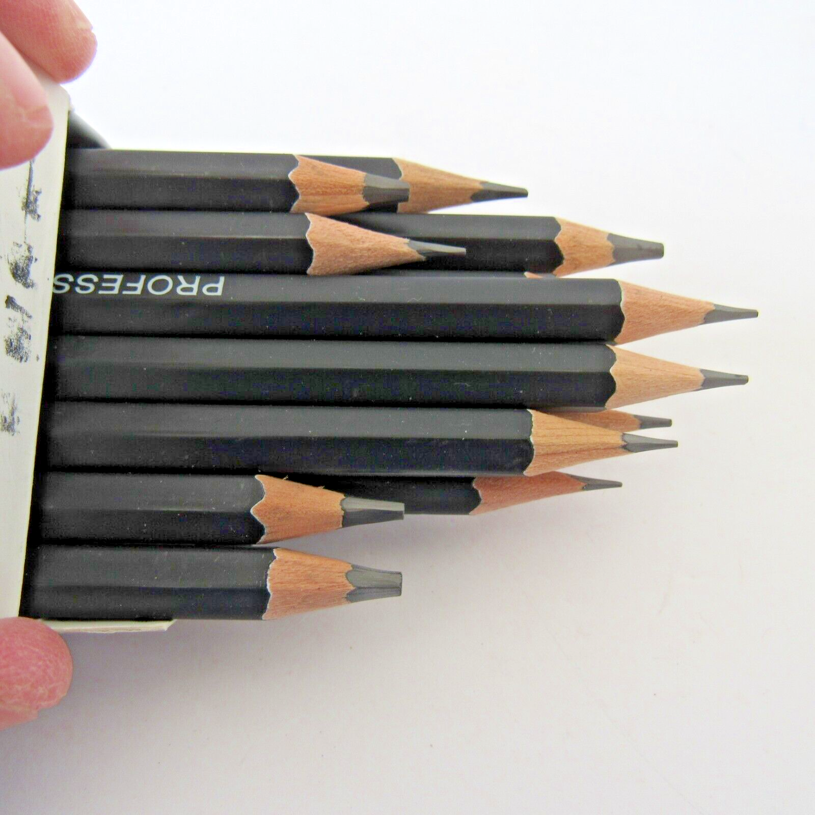 Kasimir Drawing Pencils K-2014 Box of 14 H4 Pre-Owned
